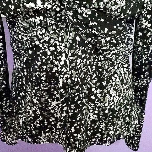 Nicole Miller Black Spotted Surplice Long Sleeve Fitted Elegant Career Top - Picture 4 of 9